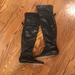 Vera Wang black leather boots